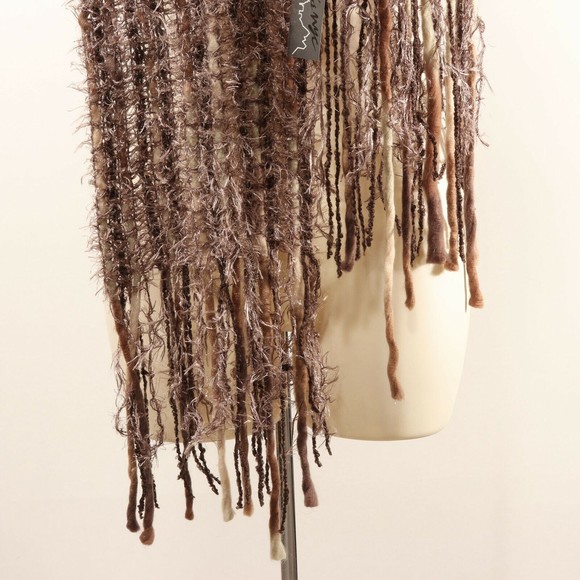 Renee's NYC Womens Fringed Scarf Brown Tan Chenille Anthopologie Faux Fur NEW - Picture 4 of 6